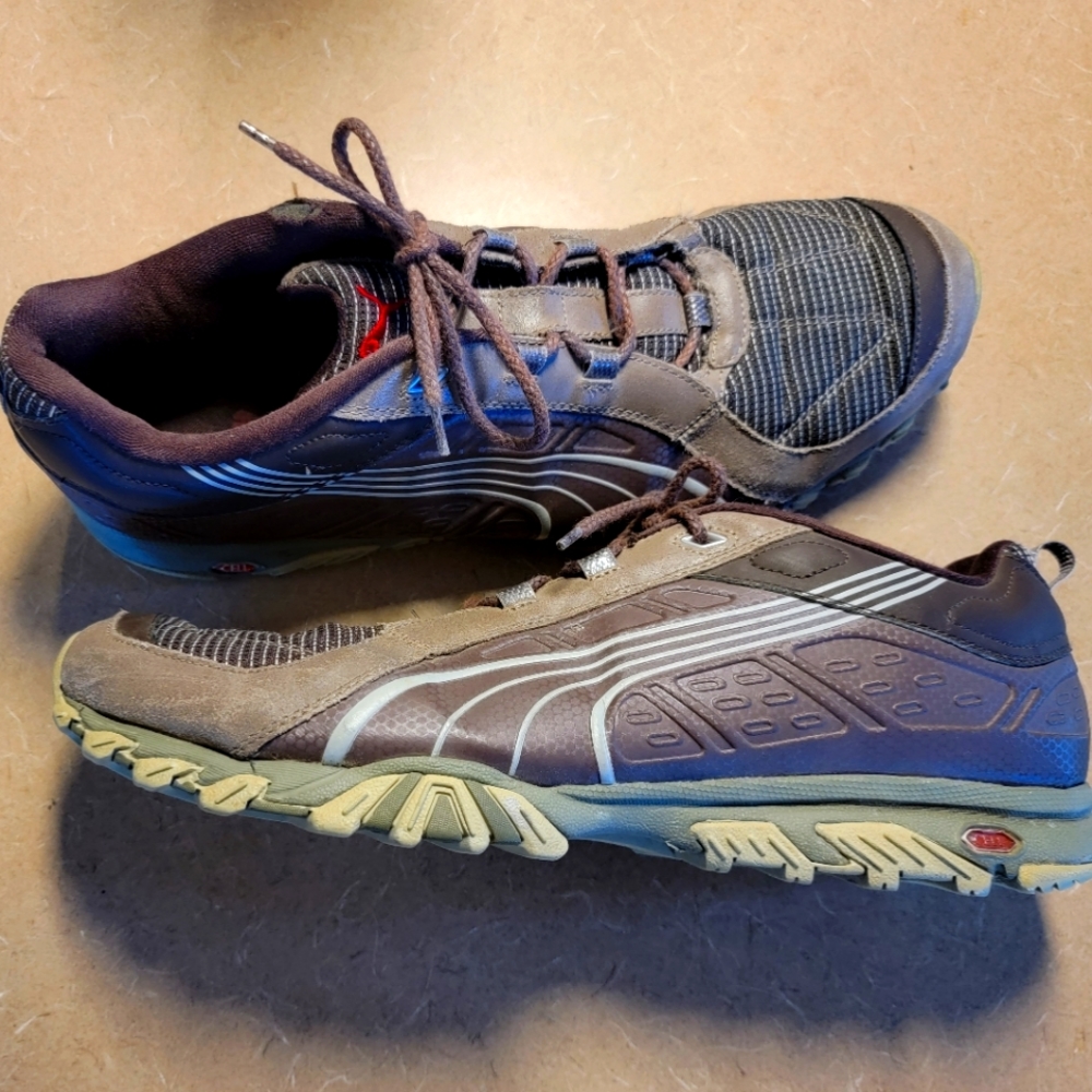 Men's PUMA size 13 hard to find brown training shoes